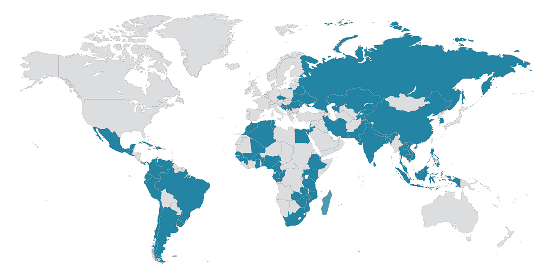 Carte du monde mettant en évidence les 82 pays ayant participé aux ateliers destinés aux cadres supérieurs