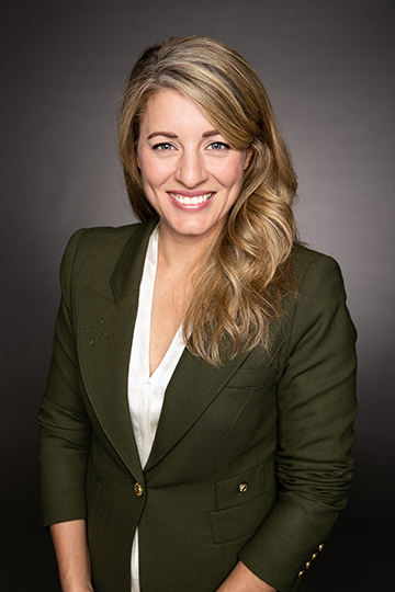 Photo of The Honourable Mélanie Joly Minister of Economic Development and Official Languages 