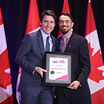 Benjamin Smith reçoit le Prix du premier ministre pour l'excellence dans l'enseignement 2023 du premier ministre Justin Trudeau