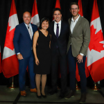 Les lauréats des Prix du premier ministre pour l'excellence dans l'enseignement des STIM 2021 avec Justin Trudeau et le député Andy Fillmore