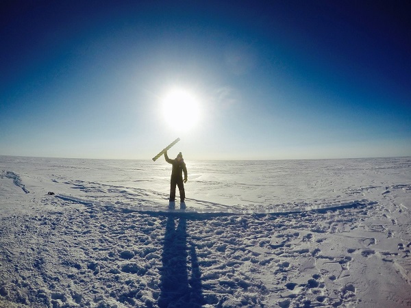 Drililng Ice Cores